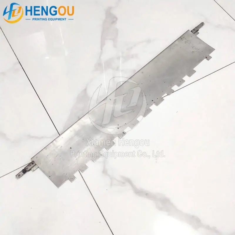 Used Original M2.212.401S Sheet Guide for Sm74 Blanket Wash
Used Original M2.212.401S Sheet Guide for Sm74 Blanket Wash