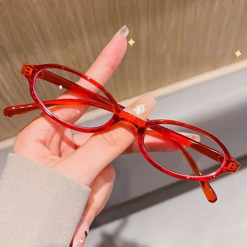 Fashion Anti Blue Light Reading Glasses for Women Small Frame New Style DS-1101 Ideal for Those with Small Faces
Fashion Anti Blue Light Reading Glasses for Women Small Frame New Style DS-1101 Ideal for Those with Small Faces