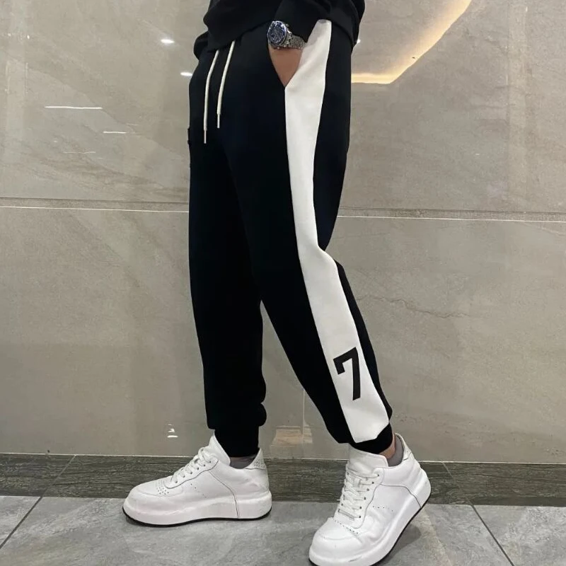 Модные мужские свободные брюки с эластичной резинкой на талии, осень-зима, лоскутные цветные спортивные штаны с манжетами, высокоэластичные узкие брюки
Модные мужские свободные брюки с эластичной резинкой на талии, осень-зима, лоскутные цветные спортивные штаны с манжетами, высокоэластичные узкие брюки