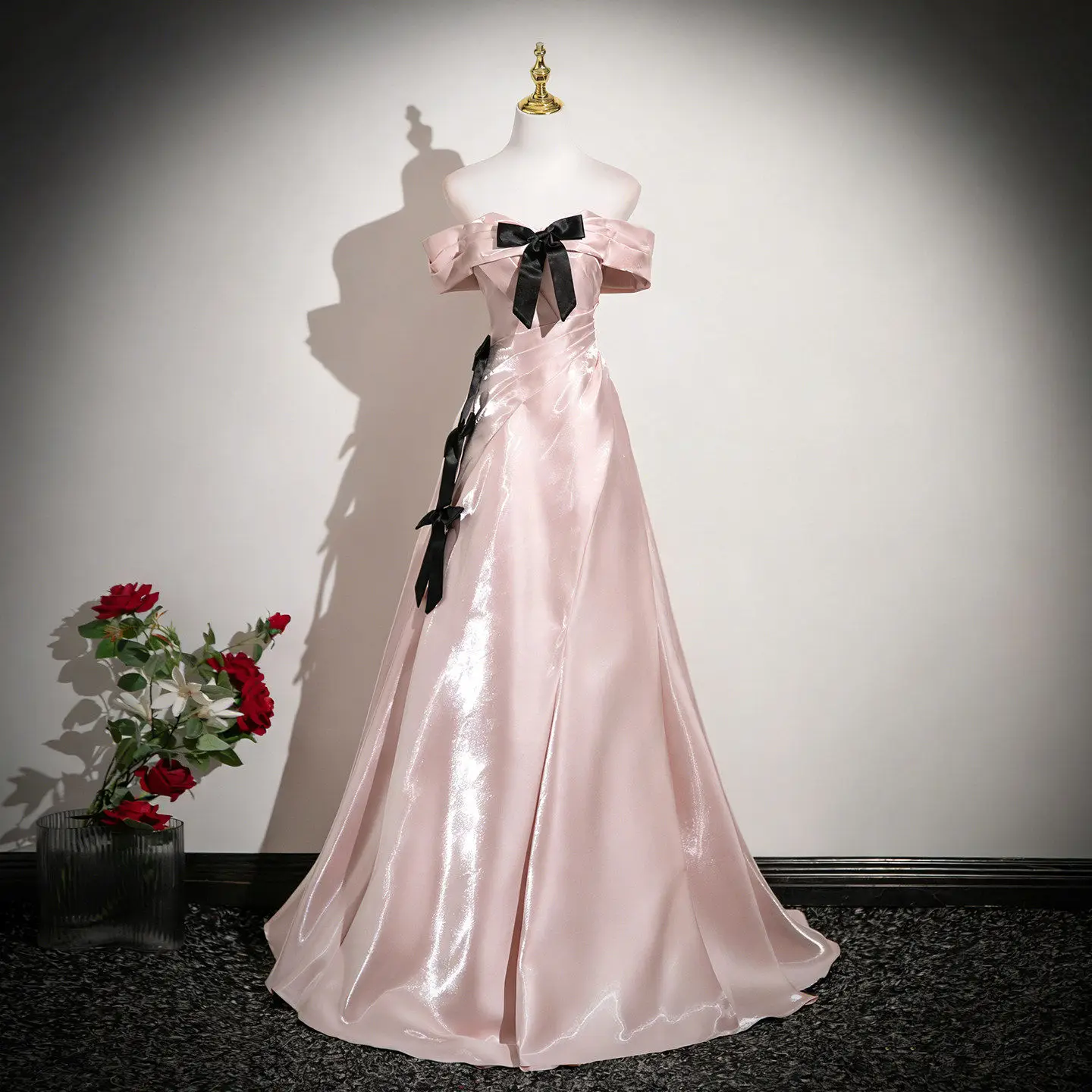Lovely Pink, Blue Satin Evening Dress with Bows Strapless Lace-up Back Party Dress Summer Prom Gowns
Lovely Pink, Blue Satin Evening Dress with Bows Strapless Lace-up Back Party Dress Summer Prom Gowns
