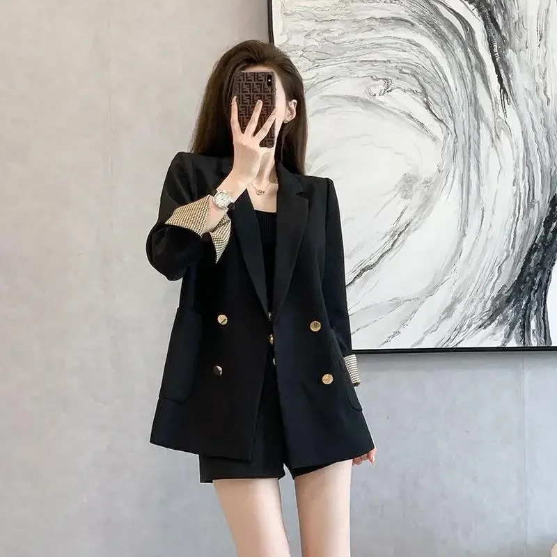 Vintage New Blazer Women Spring Autumn Jacket Blazers Coats Korean Fashion Luxurious Double-row Button Brand Black Coat
Vintage New Blazer Women Spring Autumn Jacket Blazers Coats Korean Fashion Luxurious Double-row Button Brand Black Coat