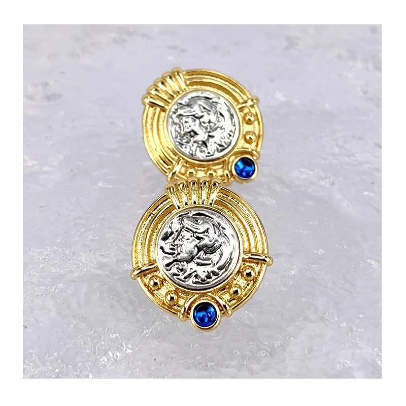 Qingdao Jewelry Stud Earrings Medieval Temperament Earrings French Retro Earrings Women's Metal Needle Earrings
Qingdao Jewelry Stud Earrings Medieval Temperament Earrings French Retro Earrings Women's Metal Needle Earrings
