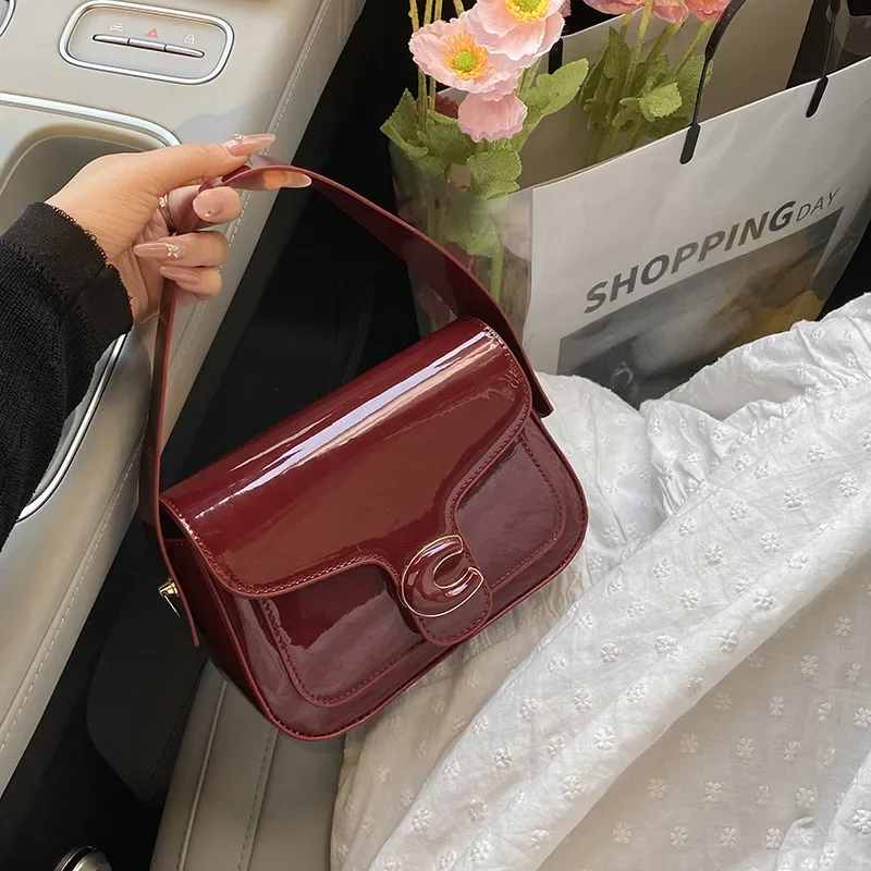 2025 Hot! Retro Square Saddle Bag, Premium Niche Design, Women's Shoulder/Crossbody Handbag
2025 Hot! Retro Square Saddle Bag, Premium Niche Design, Women's Shoulder/Crossbody Handbag