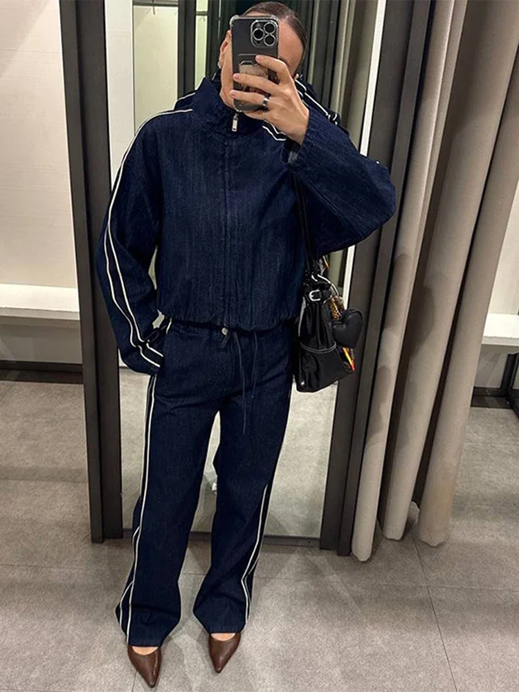 Elegant Denim Contrast Top Pants Set Women Long Sleeve Stand Collar Zipper Jacket Straight Lace Up Jeans Fashion Street Set
Elegant Denim Contrast Top Pants Set Women Long Sleeve Stand Collar Zipper Jacket Straight Lace Up Jeans Fashion Street Set
