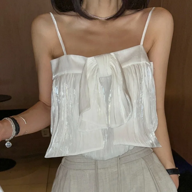 Summer New Design Color Strapless Bustier Tank Top Women's Short Satin Versatile Knot Fashionable Inner Wear
Summer New Design Color Strapless Bustier Tank Top Women's Short Satin Versatile Knot Fashionable Inner Wear