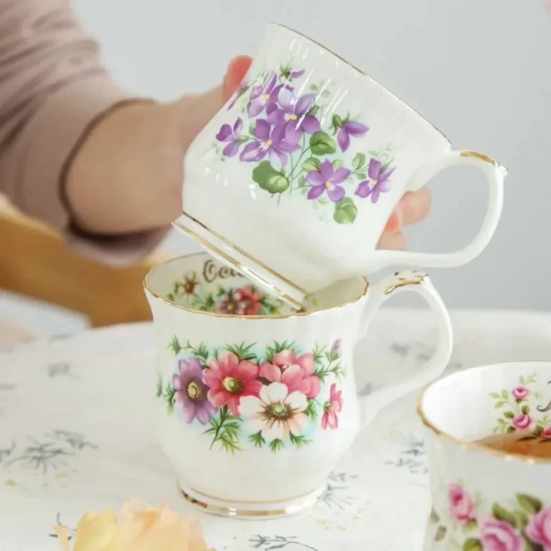 New European Vintage Flower Phnom Penh Mugs with Handgrip, Tea Cup, Water, Milk, Cola Mug for Office, Home Table Decor Drinkware
New European Vintage Flower Phnom Penh Mugs with Handgrip, Tea Cup, Water, Milk, Cola Mug for Office, Home Table Decor Drinkware