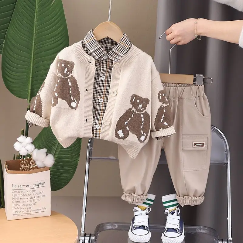 Children's Spring and Autumn Set New Boys' Baby Sweater cardigan+shirt+pants three piece set
Children's Spring and Autumn Set New Boys' Baby Sweater cardigan+shirt+pants three piece set