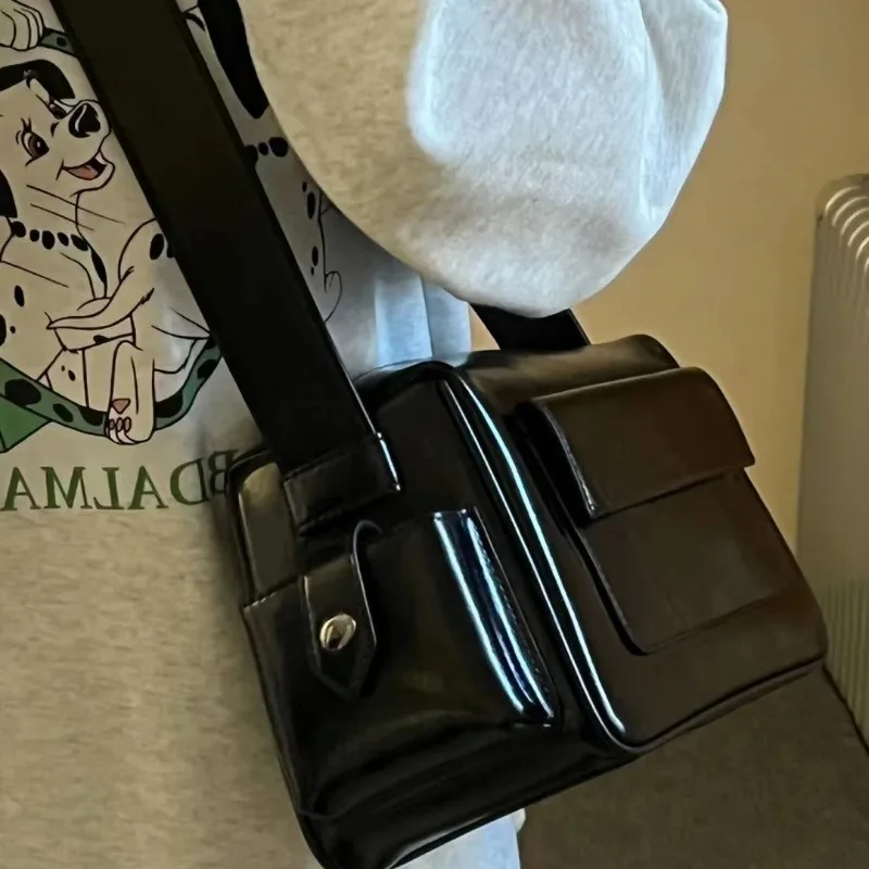 2025 new spring tide ins niche design commuting hundred with single shoulder crossbody bag senior sense of small square bags
2025 new spring tide ins niche design commuting hundred with single shoulder crossbody bag senior sense of small square bags