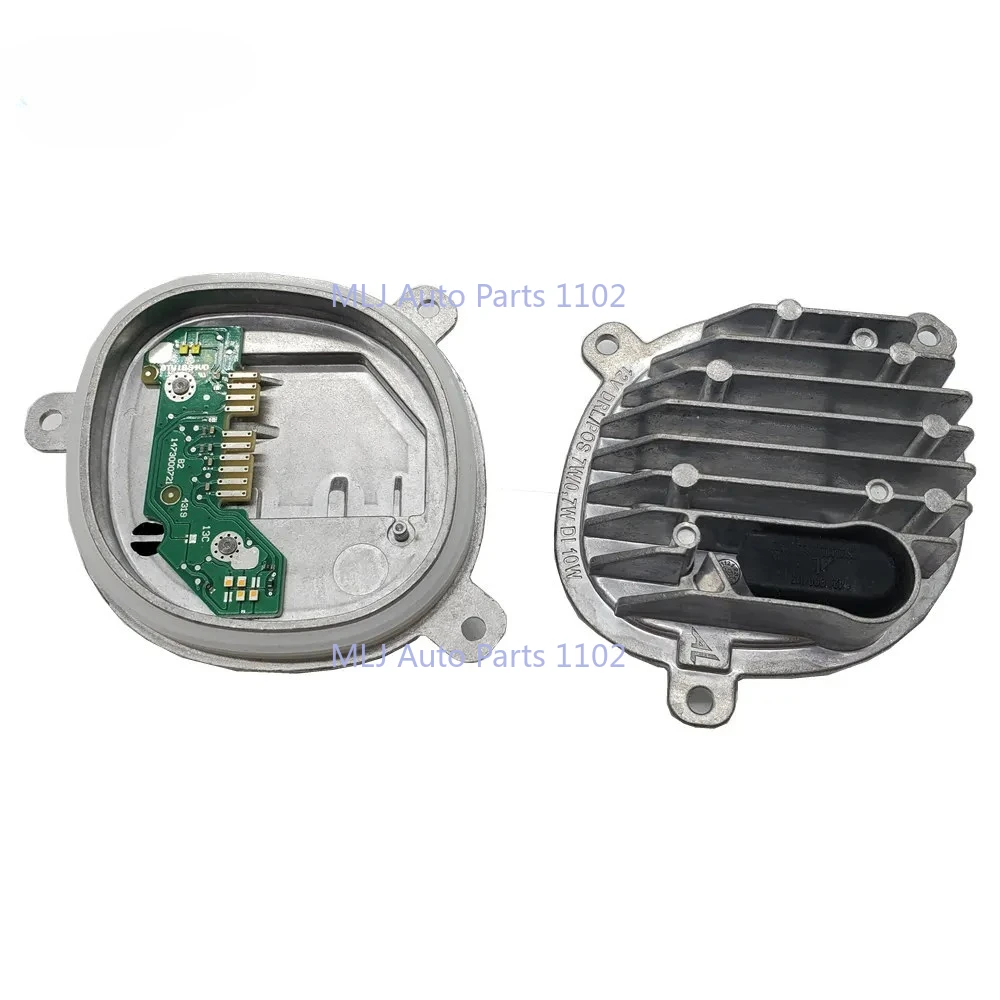 New Headlight LED Module DRL Module For BMW 3 Series G20 G21 2020 OE# 1420000424 1420000425 OE# 63118496135 63118496136
New Headlight LED Module DRL Module For BMW 3 Series G20 G21 2020 OE# 1420000424 1420000425 OE# 63118496135 63118496136