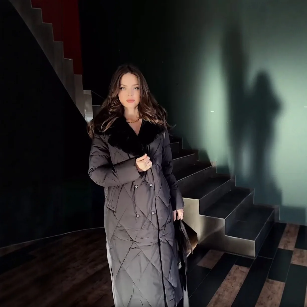 Winter 2025 Faion Pure Color Diamond Pattern Long Over-Knee Waist-Cinching Belted Knitted Cotton Coat Women's Premium Clothing
Winter 2025 Faion Pure Color Diamond Pattern Long Over-Knee Waist-Cinching Belted Knitted Cotton Coat Women's Premium Clothing