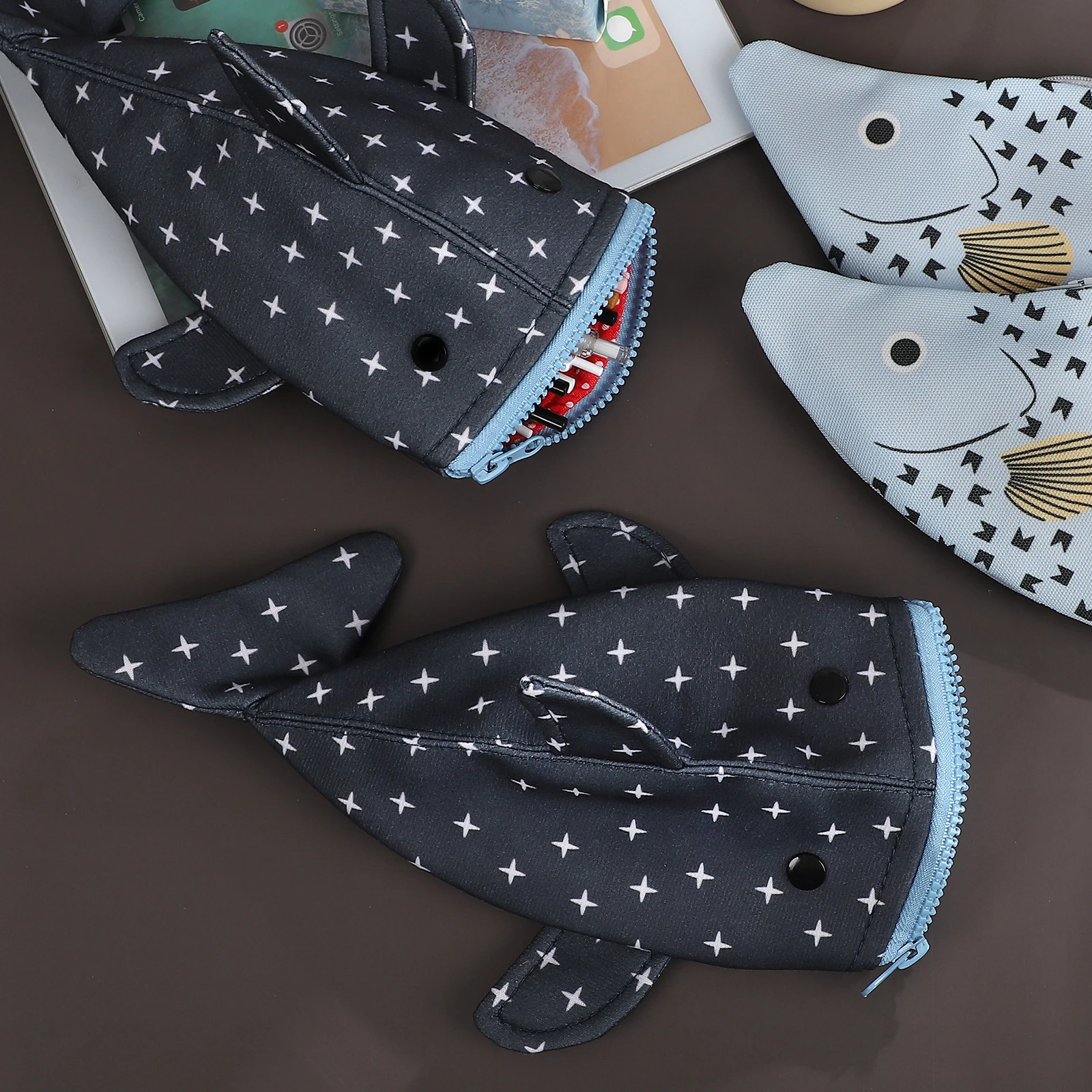 Large CapacityBig Mouth Shark Shape Imitation Fish Pen Bag Storage Pencil Case Creative Journal Student Supplies Stationery
Large CapacityBig Mouth Shark Shape Imitation Fish Pen Bag Storage Pencil Case Creative Journal Student Supplies Stationery