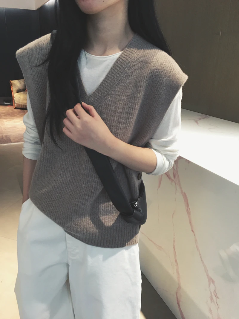 Cuijia Knitted Wool Vest V-Ne College Sle Women's Soft Long Sve Sweater Casual Basic Color Autumn ential
Cuijia Knitted Wool Vest V-Ne College Sle Women's Soft Long Sve Sweater Casual Basic Color Autumn ential