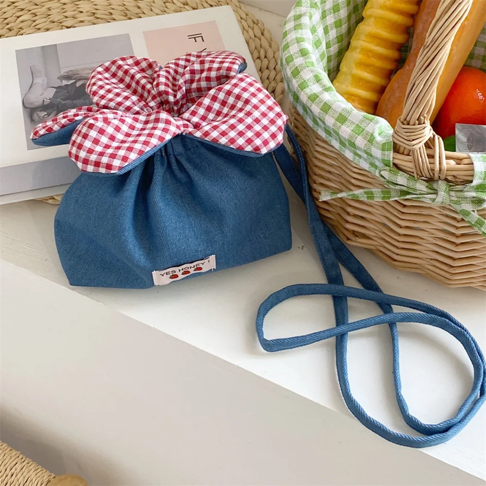 Women Handbags Cute Denim Flower Design Female Small Shoulder Crossbody Bag Portable Phone Storage Bags Girls Drawstring Pouch
Women Handbags Cute Denim Flower Design Female Small Shoulder Crossbody Bag Portable Phone Storage Bags Girls Drawstring Pouch