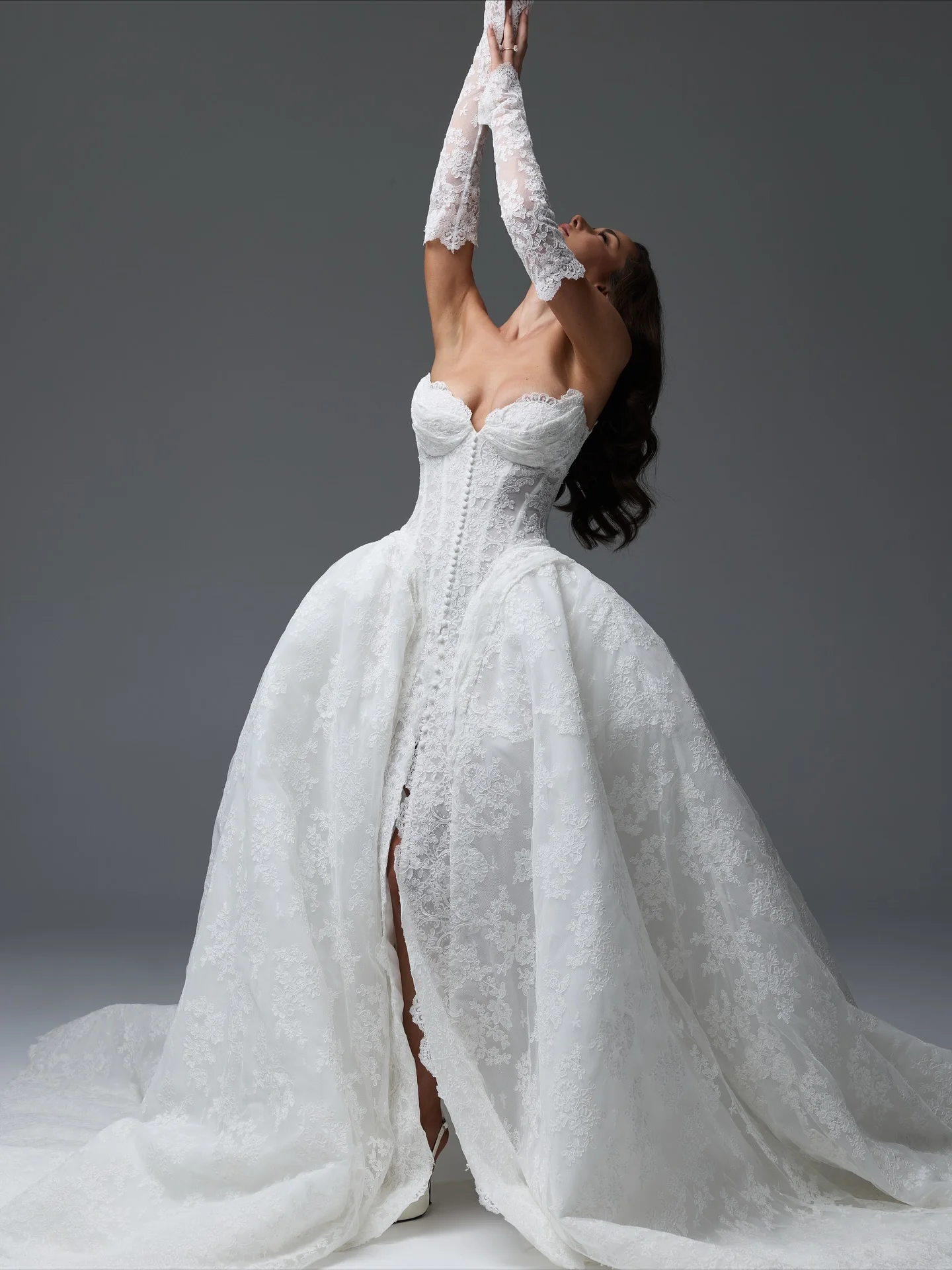 Кружевное свадебное платье, бальное платье, Vestidos De Novia 2 En 1, демонтажное платье Con Mangas Minimalista Elegante Alta Costura
Кружевное свадебное платье, бальное платье, Vestidos De Novia 2 En 1, демонтажное платье Con Mangas Minimalista Elegante Alta Costura