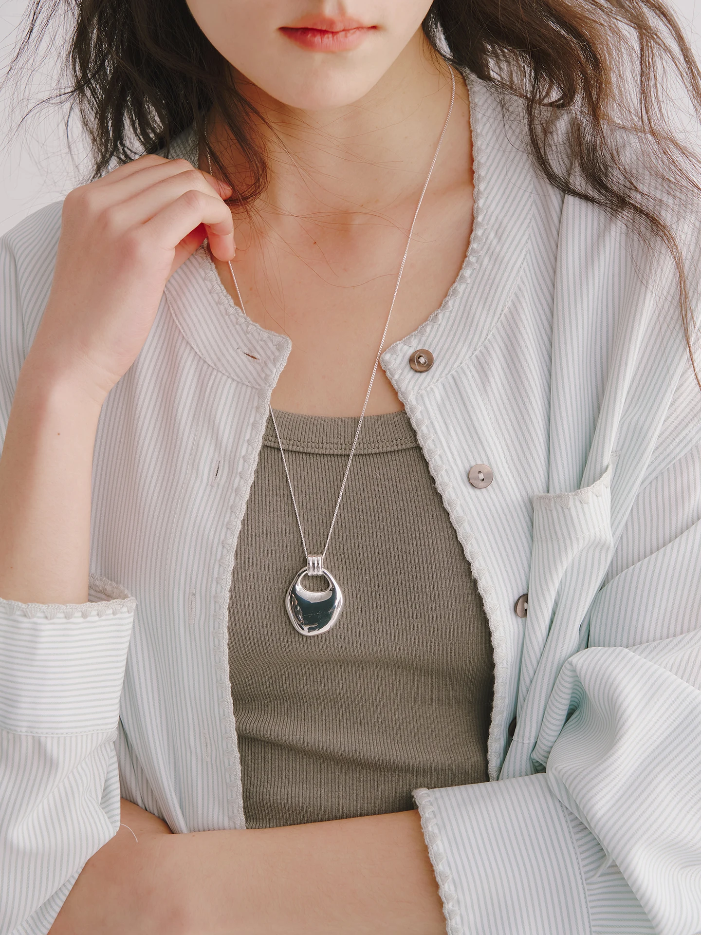 next Weekend Casual Metal Saddle Bag Necklace High-End Feelings Sweater Chain Fashion Accessory for Women Spring Collection
next Weekend Casual Metal Saddle Bag Necklace High-End Feelings Sweater Chain Fashion Accessory for Women Spring Collection