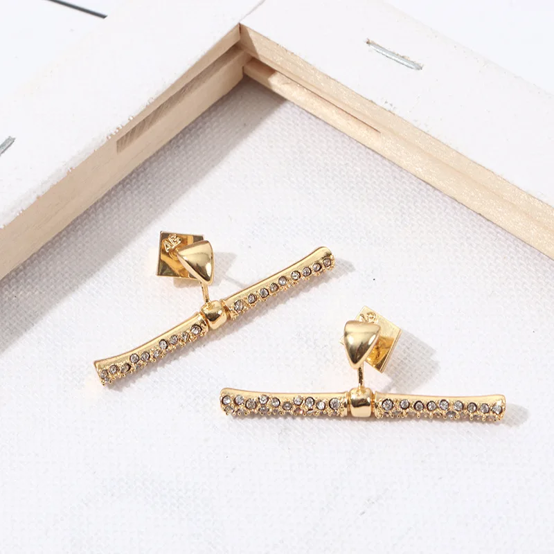 Rhinestone pave T bar stud earrings for women luxury designer earrings minimalist simple jewelry dainty summer jewelry 
Rhinestone pave T bar stud earrings for women luxury designer earrings minimalist simple jewelry dainty summer jewelry