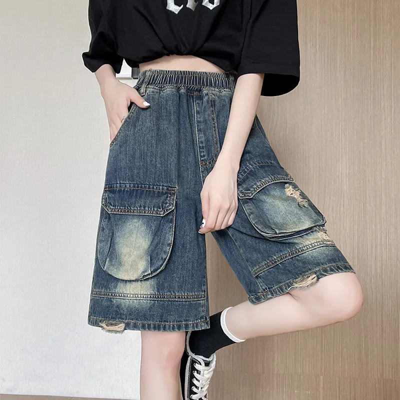 Women's Vintage Washed Denim Cargo Shorts Y2K 2026 New Elastic Waist Distressed Pocketed Loose Fit Knee Length Shorts Streetwear
Women's Vintage Washed Denim Cargo Shorts Y2K 2026 New Elastic Waist Distressed Pocketed Loose Fit Knee Length Shorts Streetwear