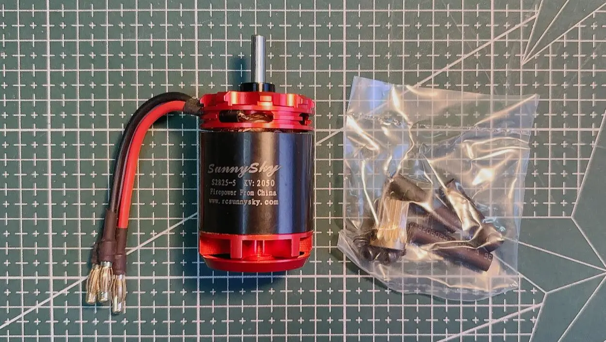 Sunnysky S2825 2825 2050KV с шестерней 15T, 52 мм x 36 мм, бесщеточный двигатель, вал 5 мм для радиоуправляемого вертолета Trex 500 размера LC500 4-6S Lipo
Sunnysky S2825 2825 2050KV с шестерней 15T, 52 мм x 36 мм, бесщеточный двигатель, вал 5 мм для радиоуправляемого вертолета Trex 500 размера LC500 4-6S Lipo