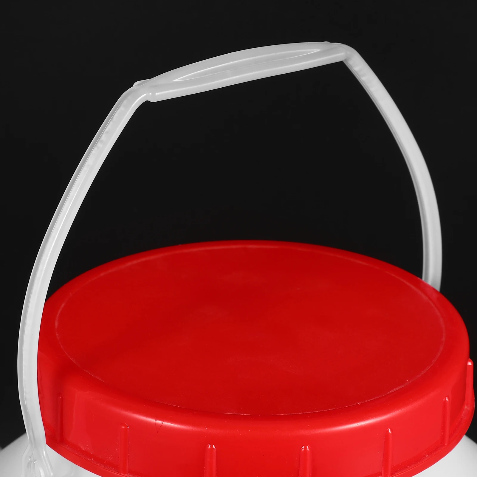 Goat Milk Jug Pacifier Animal Feeding Bucket Calf Lamb Nursing Bottle Large Capacity Farm Livestock Milk Bottle Reusable
Goat Milk Jug Pacifier Animal Feeding Bucket Calf Lamb Nursing Bottle Large Capacity Farm Livestock Milk Bottle Reusable
