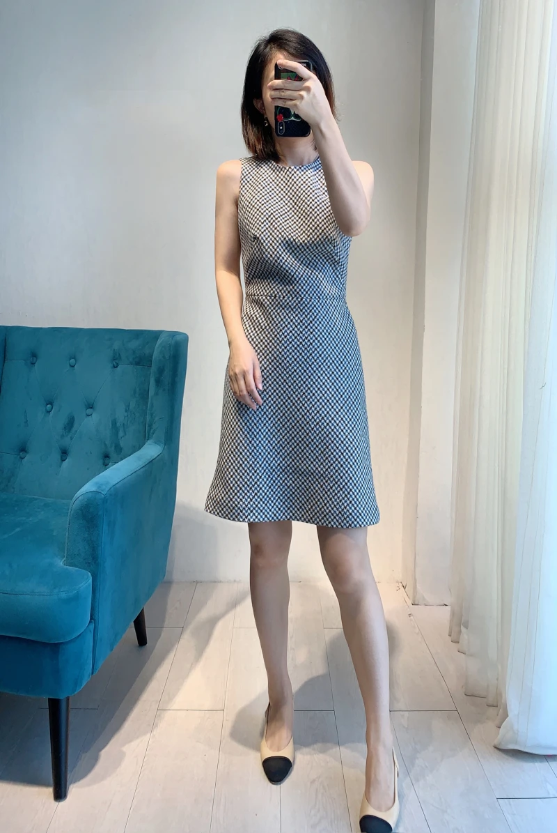 Ele Italian Sle Woolen Skirt Dr Women's Svel Waist-Cinched Commute Dr Autumn New Arrival Simple Design
Ele Italian Sle Woolen Skirt Dr Women's Svel Waist-Cinched Commute Dr Autumn New Arrival Simple Design