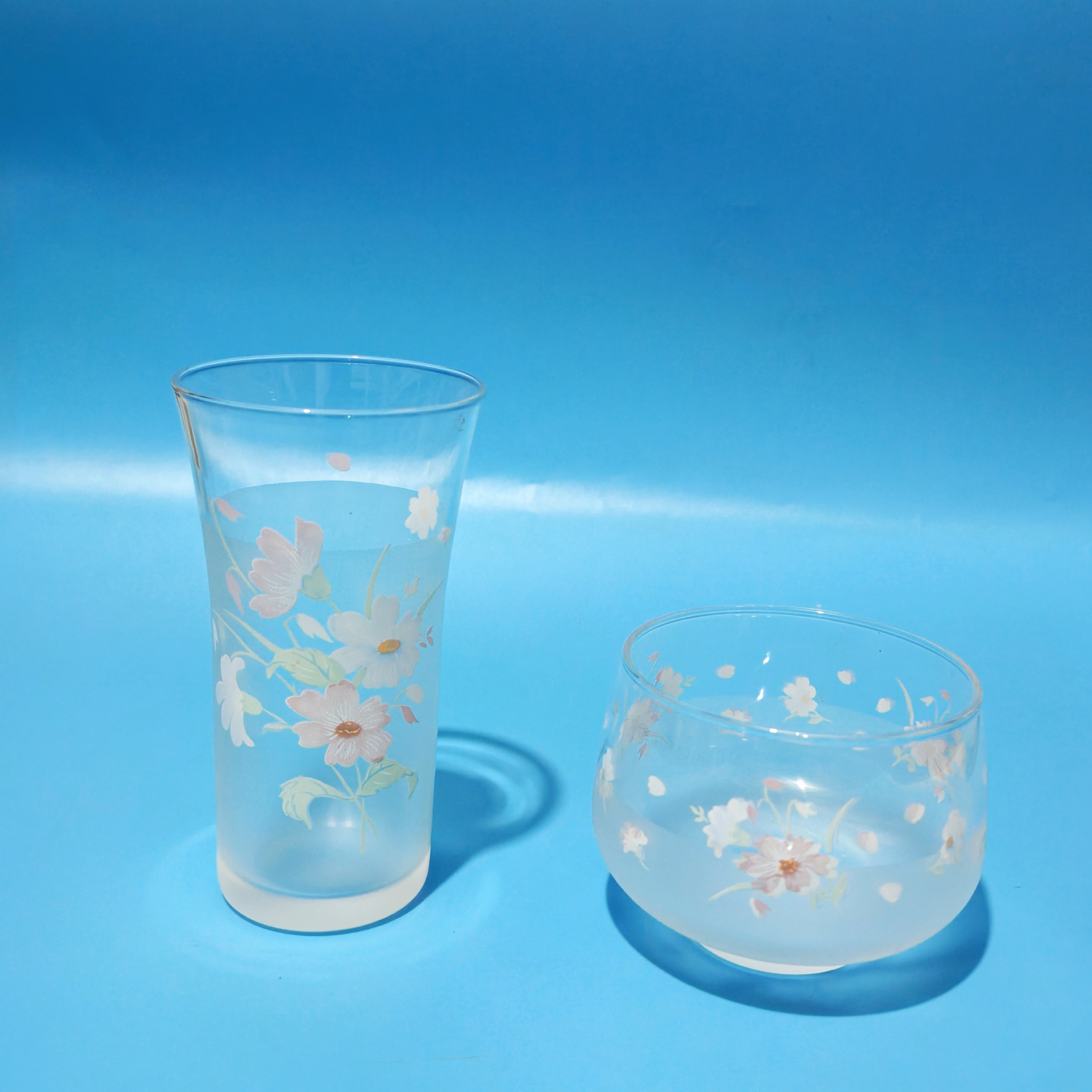 Vintage Frosted Glass Cup with Flower Print for Milk And Juice Retro Beer Glass Cup Clear Lead-Free Single-Layer Body Direct ...
Vintage Frosted Glass Cup with Flower Print for Milk And Juice Retro Beer Glass Cup Clear Lead-Free Single-Layer Body Direct ...