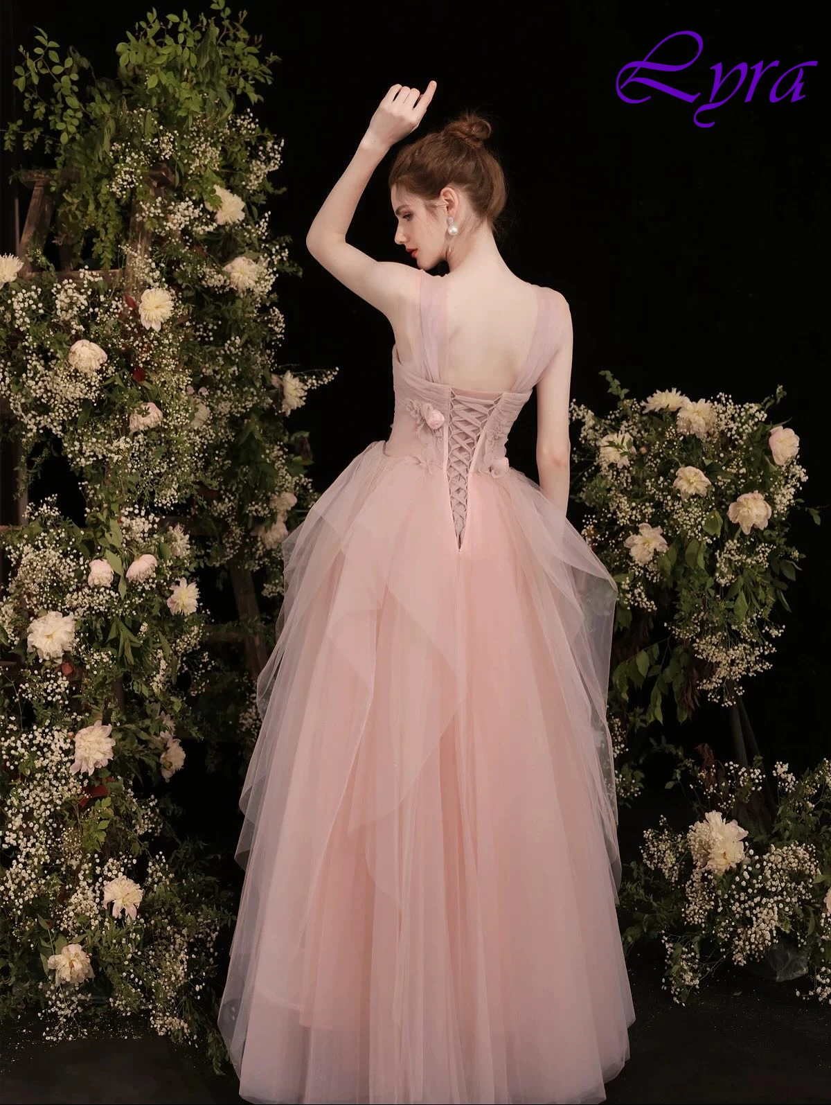 Customized A-Line Boat Neck Cap Sleeve Classic Formal Evening Dress Delicate Formal Bespoke Occasion Gowns Fashion Party Dress
Customized A-Line Boat Neck Cap Sleeve Classic Formal Evening Dress Delicate Formal Bespoke Occasion Gowns Fashion Party Dress