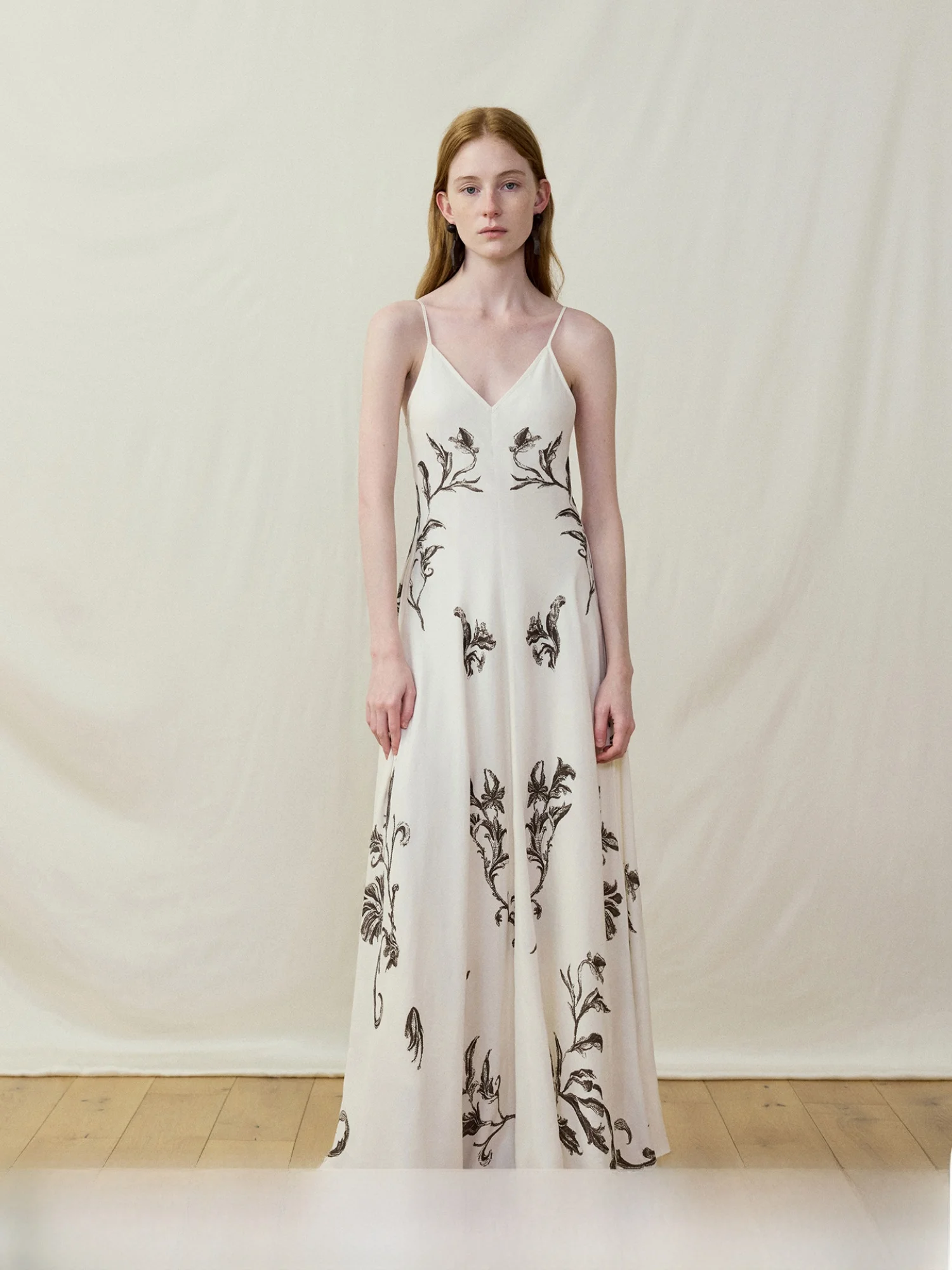 MURMUR MI Linen Floral Print Adjustable Strapless Holiday Dress Women's Gown Simple Style Natural Waist Copper Rayon Spring S...
MURMUR MI Linen Floral Print Adjustable Strapless Holiday Dress Women's Gown Simple Style Natural Waist Copper Rayon Spring S...