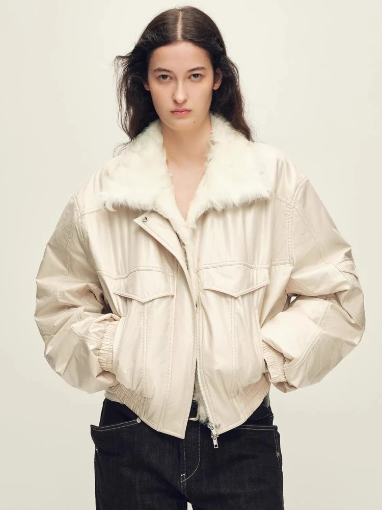 Natural Fur Collar Goose Down Jackets for Women 2026 New High-end Simple Stand Collar Loose Vintage Cropped Winter Down Coat
Natural Fur Collar Goose Down Jackets for Women 2026 New High-end Simple Stand Collar Loose Vintage Cropped Winter Down Coat