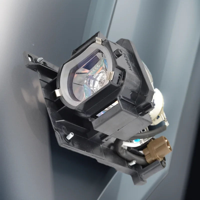 High quality projection light DT01181 with casing suitable for Hitachi CP-A302WN CP-AW250WN CP-AW2519N
High quality projection light DT01181 with casing suitable for Hitachi CP-A302WN CP-AW250WN CP-AW2519N