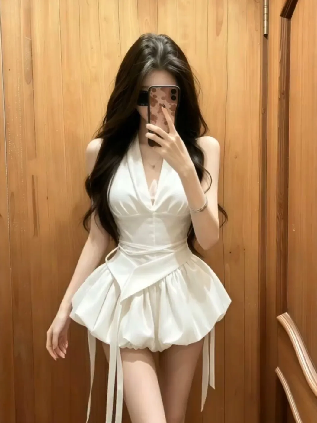 Summer New Pure Desire Style Women's Sleeveless Dress Neck Hanging Waist Cinching Design Fluffy Short Skirt Casual A-Line Skirt
Summer New Pure Desire Style Women's Sleeveless Dress Neck Hanging Waist Cinching Design Fluffy Short Skirt Casual A-Line Skirt