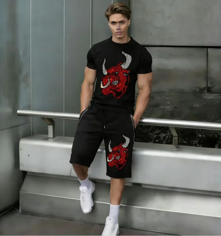 Man Designer Rhinestone hip hop design luxury design two pieces set outfit tracksuit drop shipping Tops men's gifts
Man Designer Rhinestone hip hop design luxury design two pieces set outfit tracksuit drop shipping Tops men's gifts