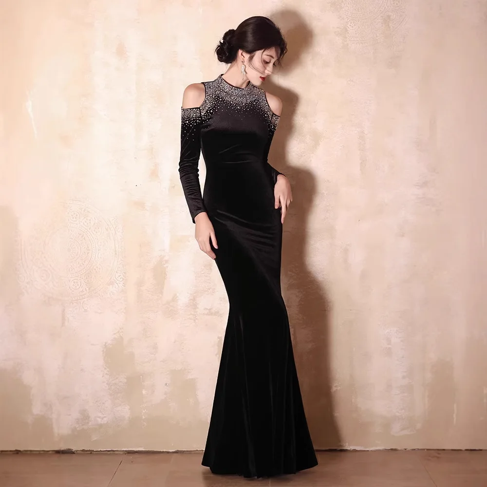 Evening Dress Women Black Velvet Beads Waist Dress Long Sleeve Banquet
Evening Dress Women Black Velvet Beads Waist Dress Long Sleeve Banquet