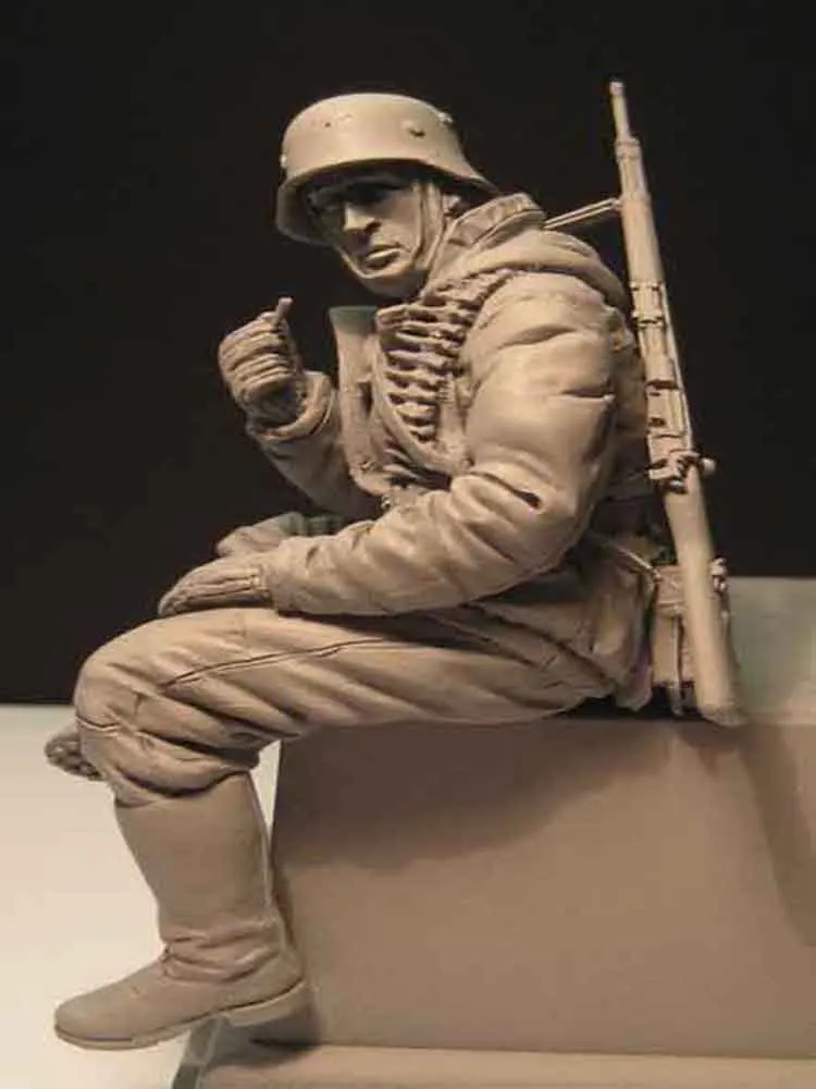 Unassambled 1/16 ancient officer sit and rest include 1 (NO BASE ) Resin figure miniature model kits Unpainted
Unassambled 1/16 ancient officer sit and rest include 1 (NO BASE ) Resin figure miniature model kits Unpainted