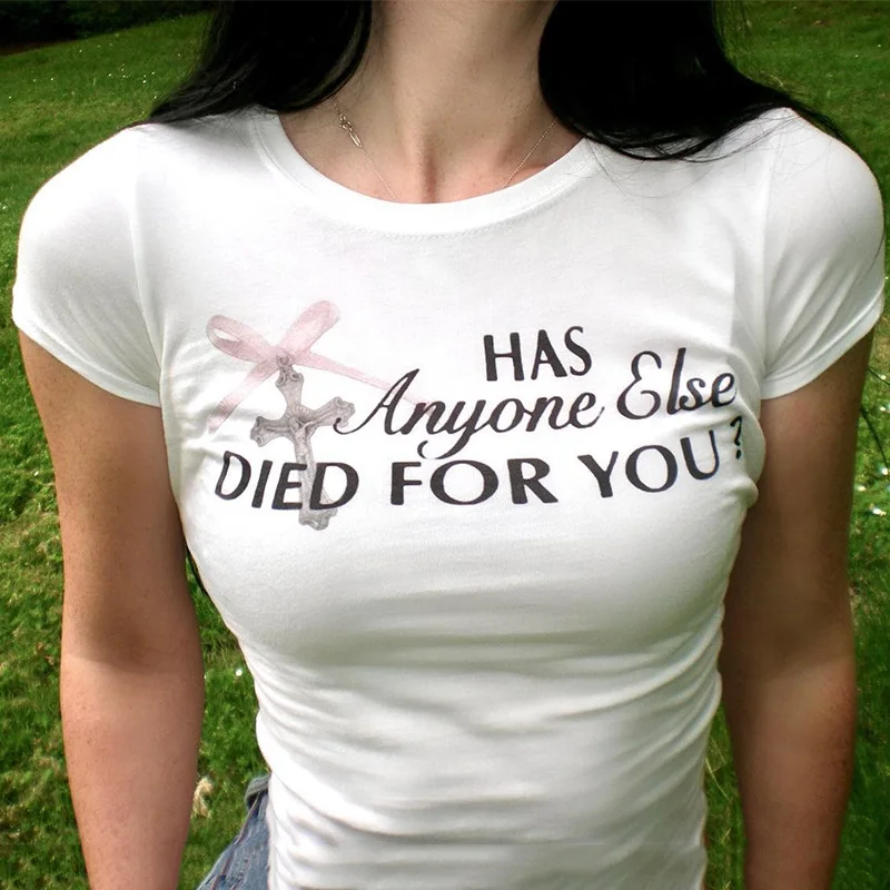 Harajuku Goth graphic Has anyone died for you T-shirt Women Streetwear Crop tops Skinny Baby Tees Y2K Vintage Short sleeve tops
Harajuku Goth graphic Has anyone died for you T-shirt Women Streetwear Crop tops Skinny Baby Tees Y2K Vintage Short sleeve tops