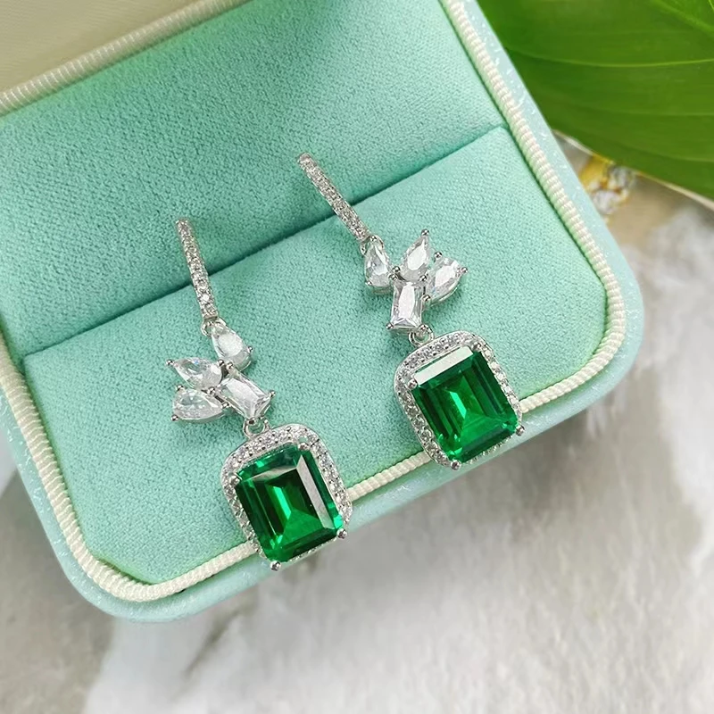 Hot sale fashion Tsavorite color Lab grown Earrings S925 Silver Women's Earring
Hot sale fashion Tsavorite color Lab grown Earrings S925 Silver Women's Earring