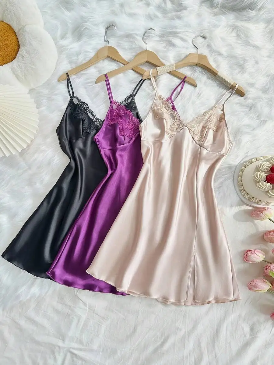3pcs Women Lace Embroidered Satin Sleep Top Set
3pcs Women Lace Embroidered Satin Sleep Top Set