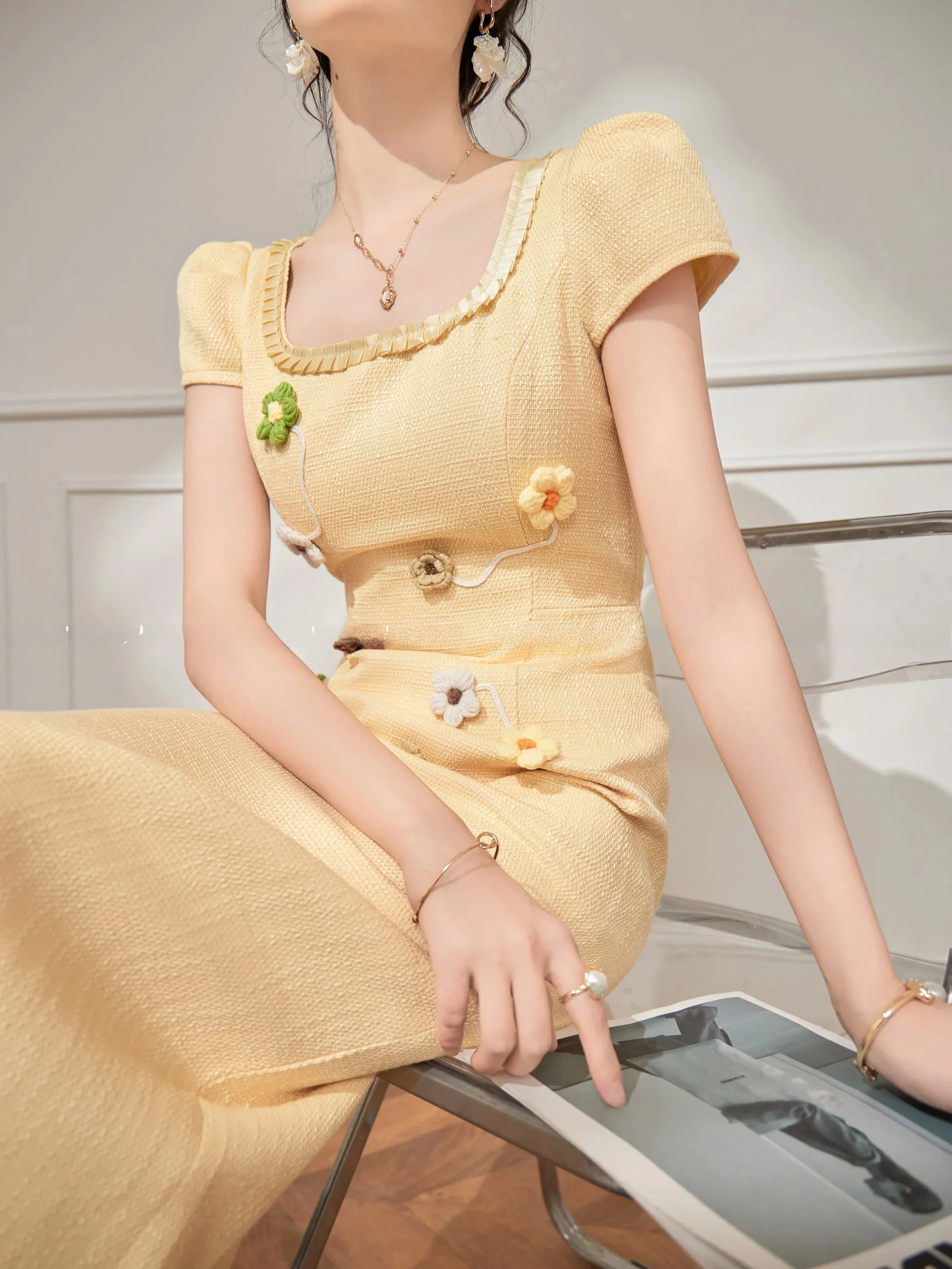 Lulu Summer New Style Floral Print Women's Dress Elegant Slimming A-Line Skirt High Waist Short Sleeve round Neck Casual Wear
Lulu Summer New Style Floral Print Women's Dress Elegant Slimming A-Line Skirt High Waist Short Sleeve round Neck Casual Wear