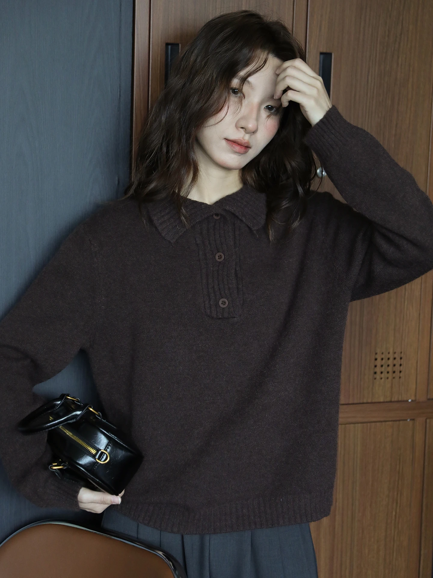 Женский вязаный свитер Cé Brown, повседневный, свободный крой, новый зимний вариант, длинный рукав, цвет полиэстер...
Женский вязаный свитер Cé Brown, повседневный, свободный крой, новый зимний вариант, длинный рукав, цвет полиэстер...