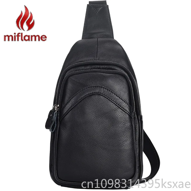 Luxury Men's Chest Bag Top Grain Leather Crossbody Purse Handbag Fashion Versatile Trendy for Outdoors Travel and Casual
Luxury Men's Chest Bag Top Grain Leather Crossbody Purse Handbag Fashion Versatile Trendy for Outdoors Travel and Casual