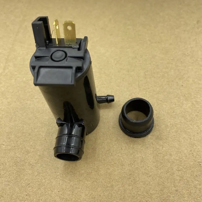Spray Motor Wiper Cleaning Water Bottle Motor For Suzuki Swift Alto SX4
Spray Motor Wiper Cleaning Water Bottle Motor For Suzuki Swift Alto SX4