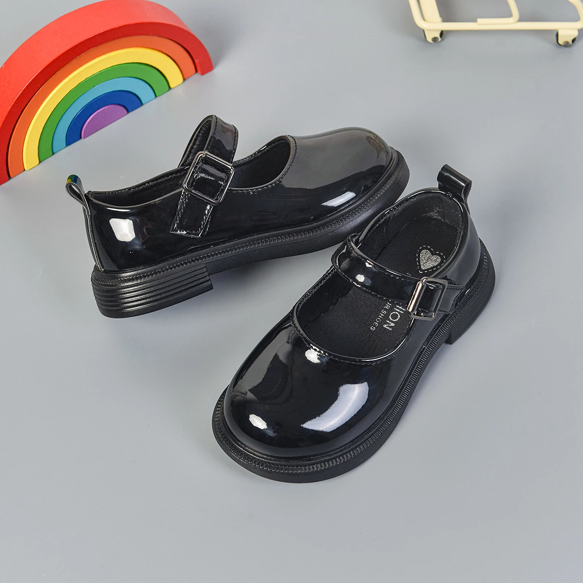 Summer Girl's Leather Shoes Round Toe Hook-loop Chunky Daily Kid's Flat Shoe Black Anti-slippery Fashion School Children Shoe
Summer Girl's Leather Shoes Round Toe Hook-loop Chunky Daily Kid's Flat Shoe Black Anti-slippery Fashion School Children Shoe