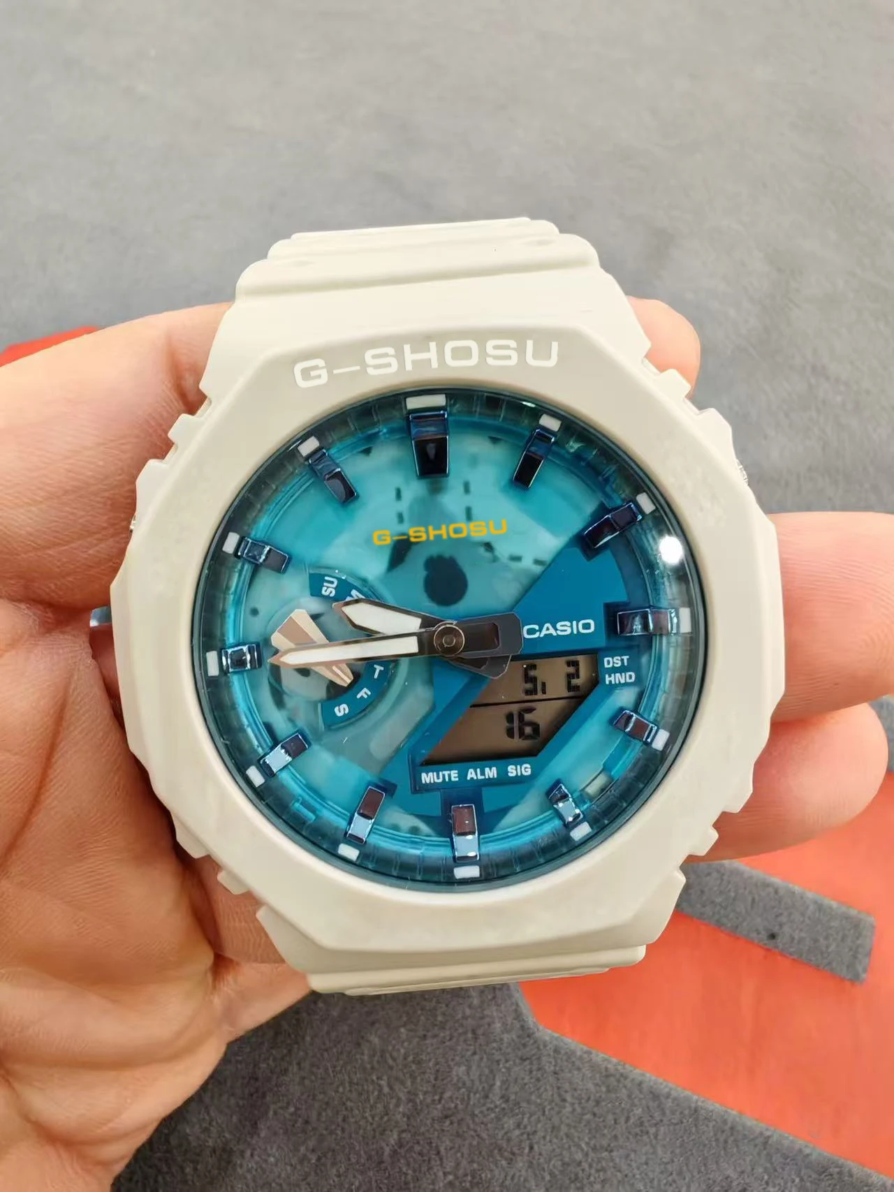 Модные спортивные часы унисекс с комикс-дизайном, полнофункциональные, со светодиодной подсветкой, автоматическим подъемом светильника и водонепроницаемостью
Модные спортивные часы унисекс с комикс-дизайном, полнофункциональные, со светодиодной подсветкой, автоматическим подъемом светильника и водонепроницаемостью