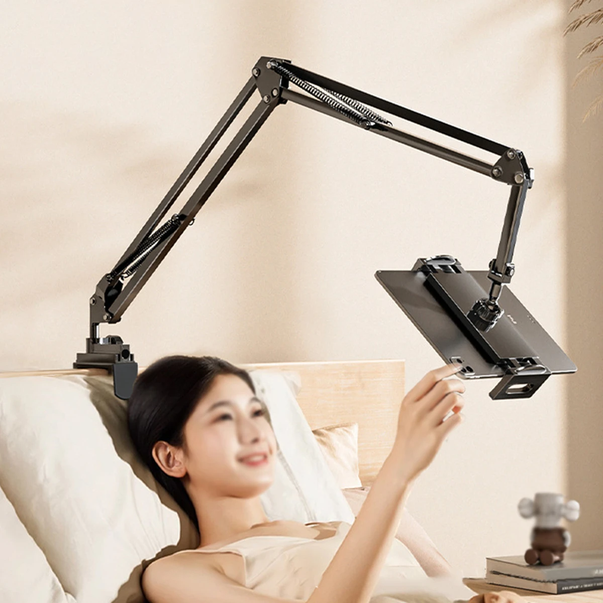 Tablet Stand Holder for Bed 360° Rotation Universal Long Metal Arm Tablet Holder for iPhone iPad Kindle Bedside Lazy Arm Stand
Tablet Stand Holder for Bed 360° Rotation Universal Long Metal Arm Tablet Holder for iPhone iPad Kindle Bedside Lazy Arm Stand