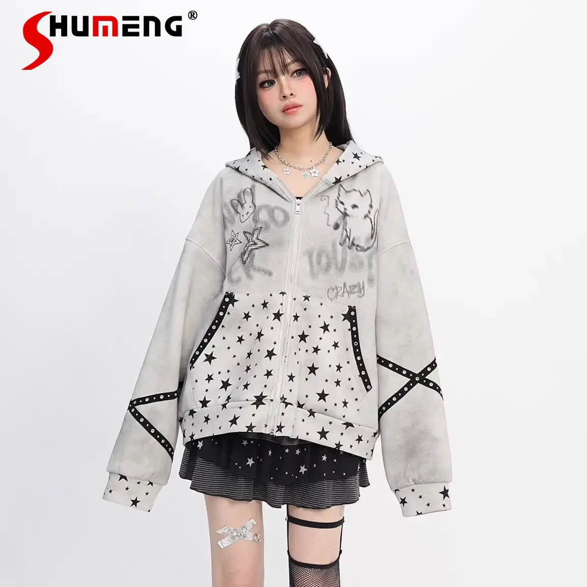 Fashion Streetwear Subculture Graffiti Print Y2K Hooded Jacket Sweet Cool Loose Versatile Zip-up Sweatshirt for Girl Spring 2026
Fashion Streetwear Subculture Graffiti Print Y2K Hooded Jacket Sweet Cool Loose Versatile Zip-up Sweatshirt for Girl Spring 2026
