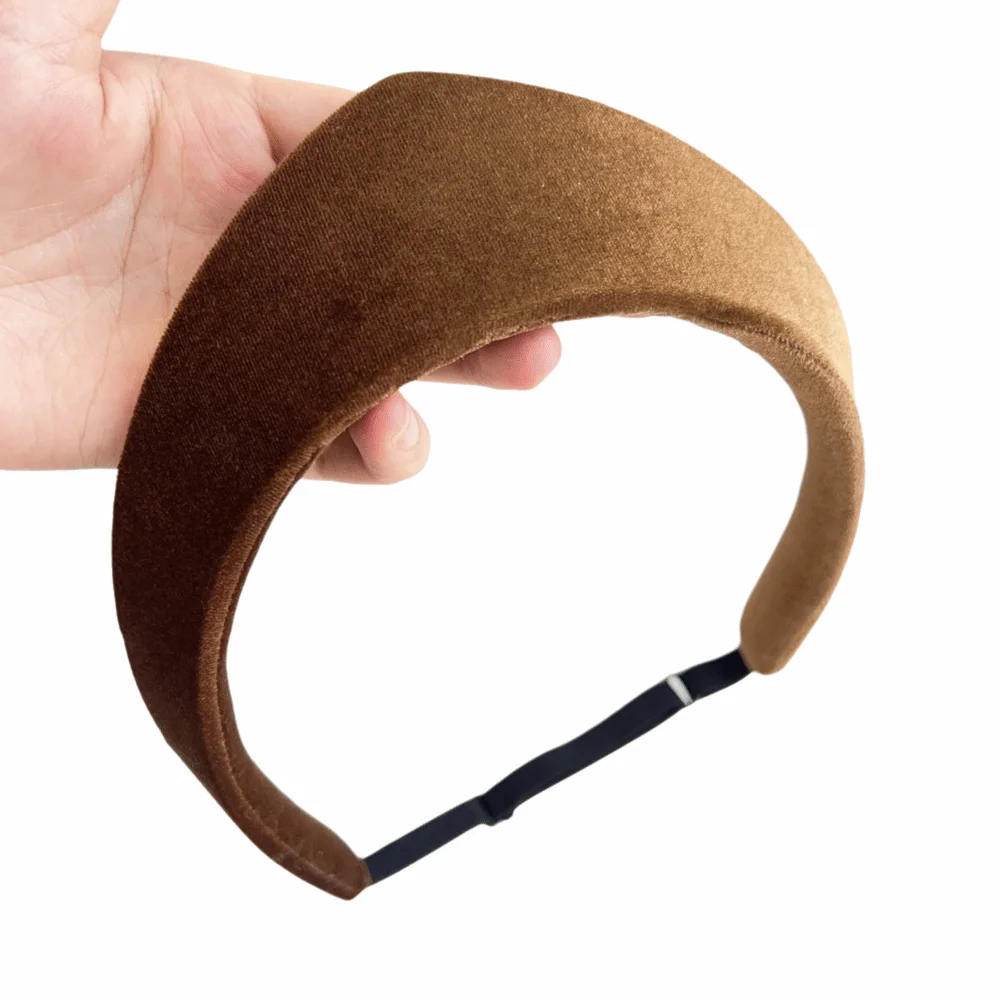 Elegant Velvet Crown Headband Multiple Colors Soft Fabric Smooth Texture Headwear Unique Retro Style European Hairband Women
Elegant Velvet Crown Headband Multiple Colors Soft Fabric Smooth Texture Headwear Unique Retro Style European Hairband Women