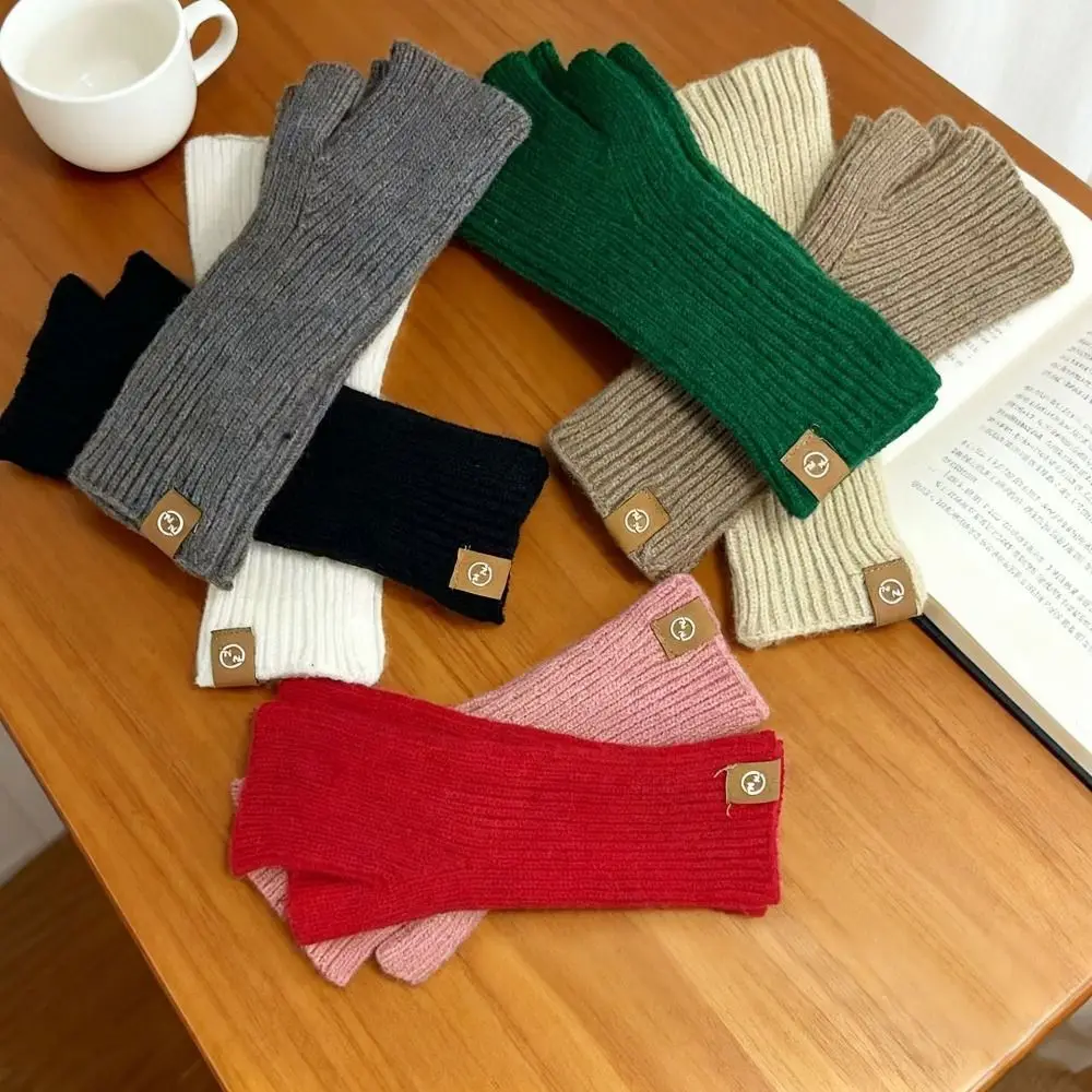 Lengthened Solid Color Knitted Gloves Warm Open Finger Half Finger Gloves Breathable Stretch Winter Mittens Winter Sesson
Lengthened Solid Color Knitted Gloves Warm Open Finger Half Finger Gloves Breathable Stretch Winter Mittens Winter Sesson