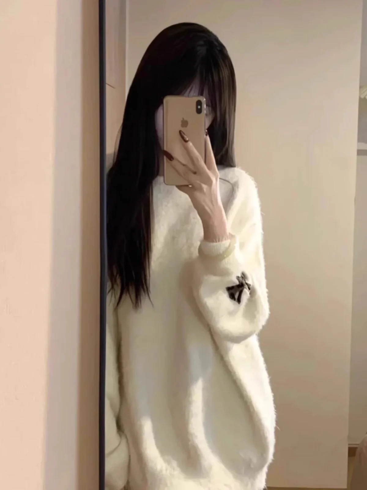 American Style Loose Lazy Style Waterproof Mink Sweater Women's Autumn Winter Knitted White round Neck Top Comfortable Fit
American Style Loose Lazy Style Waterproof Mink Sweater Women's Autumn Winter Knitted White round Neck Top Comfortable Fit