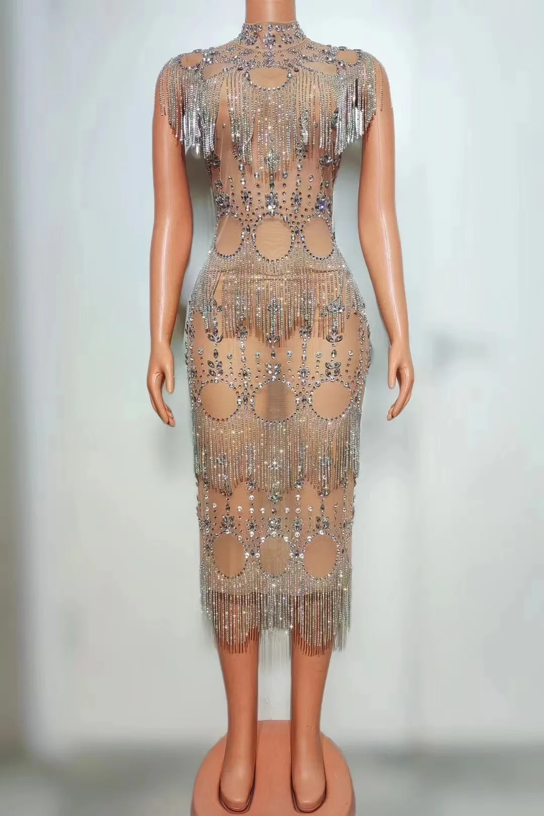 Green Pepper Full Diamond Tassel Chain High Collar Sleeveless Wrapped Hip Long Dress Singer Nightclub Bar Performance Clothing
Green Pepper Full Diamond Tassel Chain High Collar Sleeveless Wrapped Hip Long Dress Singer Nightclub Bar Performance Clothing