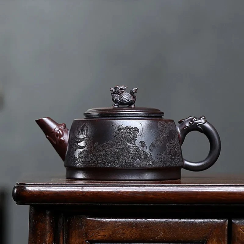 Yixing Handmade Purple Clay Teapot Hand-carved Dragon Pattern Tea Pot Beauty Tea Infuser Kettle Chinese Zisha Teaware 320ml
Yixing Handmade Purple Clay Teapot Hand-carved Dragon Pattern Tea Pot Beauty Tea Infuser Kettle Chinese Zisha Teaware 320ml