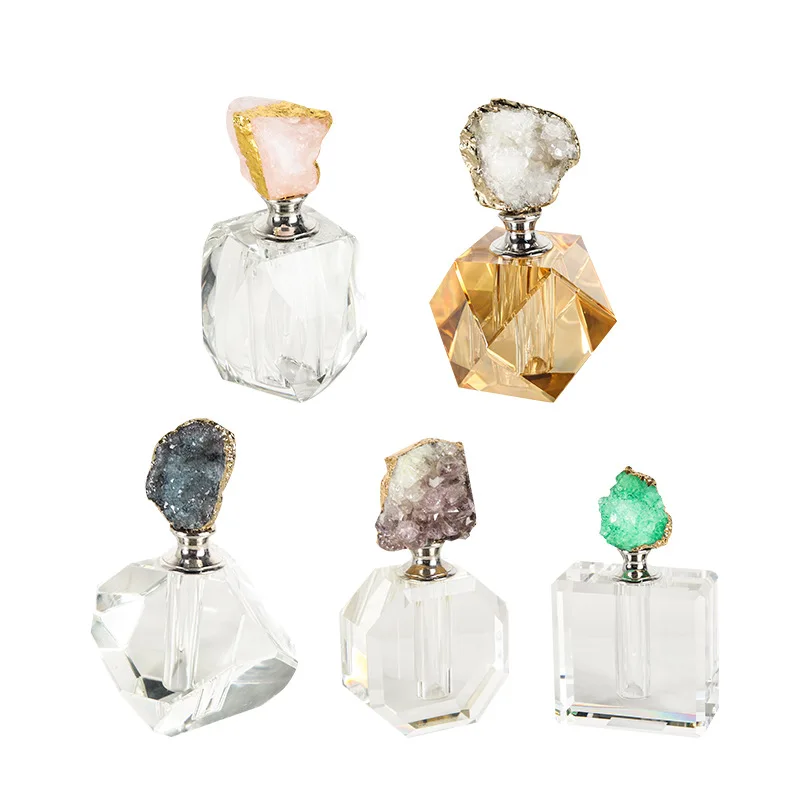 Electroplating light luxury agate perfume bottle home hotel fashion crystal handicraft model room ornaments
Electroplating light luxury agate perfume bottle home hotel fashion crystal handicraft model room ornaments